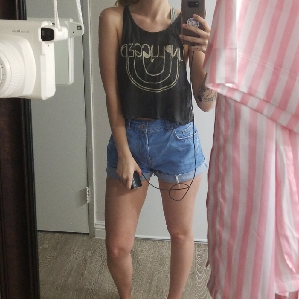 Muscle Tank Crop